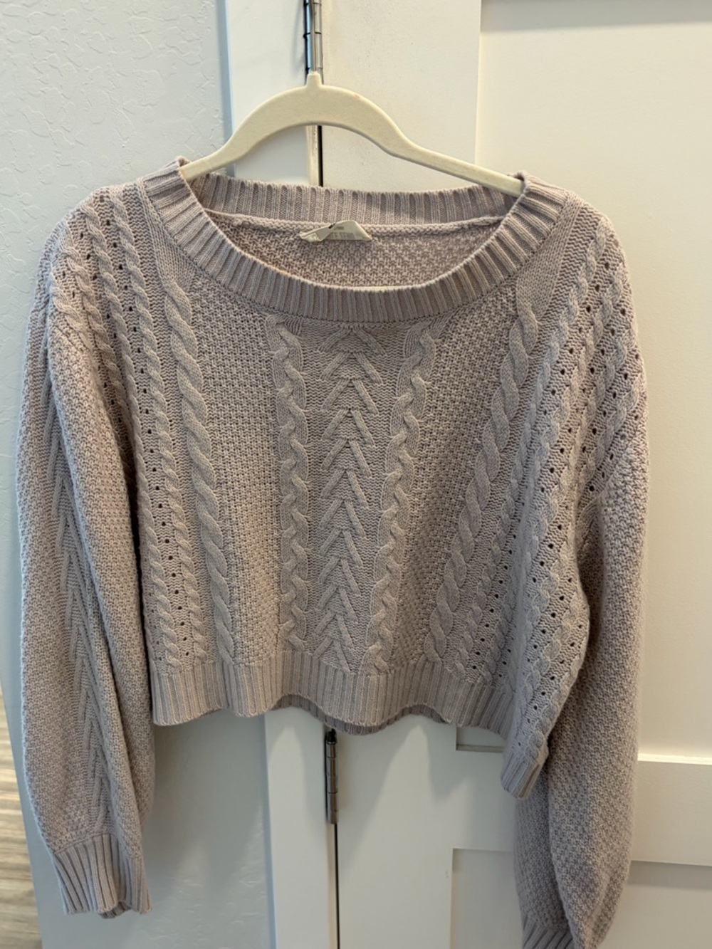 Double Zero Cropped Cable Knit Sweater in Light Mauve